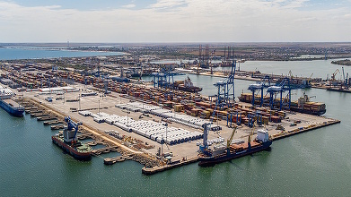 Investiție în Portul Constanța. Gigantul arab DP World împrumută 25 milioane euro de la BERD pentru electrificarea terminalului de mărfuri
