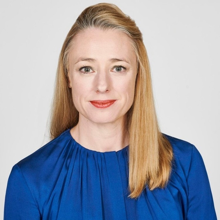 FOTO Premieră la OMV: Prima femeie CEO. Emma Delaney îl va înlocui pe Alfred Stern. Aceasta a anunțat acum că se retrage și de la OMV Petrom