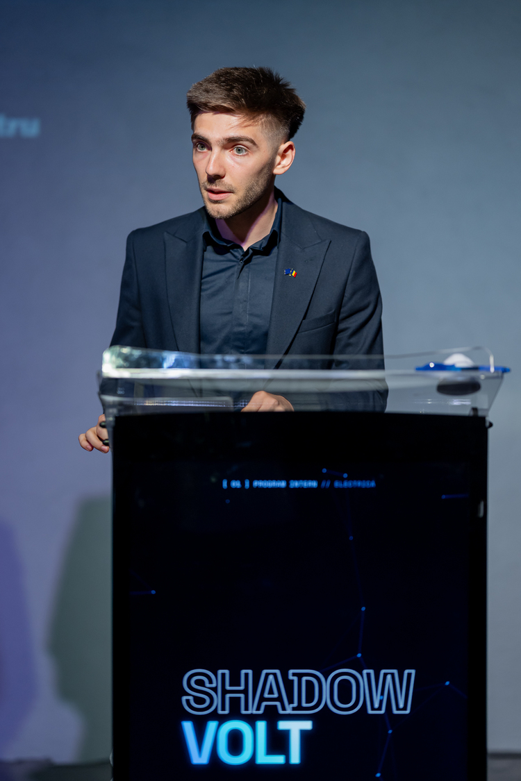 FOTO Electrica a finalizat selecția Shadow VOLT, unul dintre cele mai ambițioase programe de internship. Tinerii selectați vor sta direct la masa unde se decide