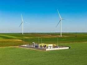 Investiție în România. Susținut de colosul Apple, un parc eolian românesc de aproape 100 MW începe producția comercială CONFIRMARE