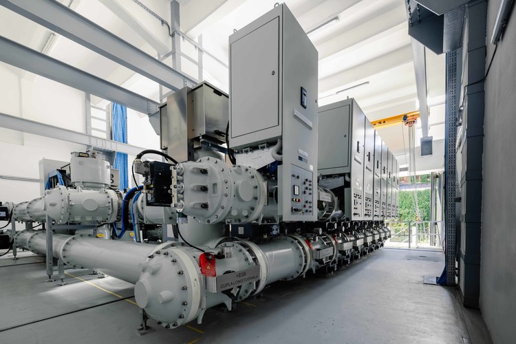 FOTO Rețele Electrice România a modernizat stația Filaret din București, cu aproape 79 milioane lei. Are panouri solare și baterii de stocare pentru consumul propriu