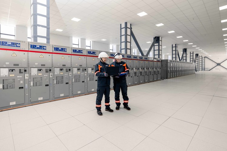 FOTO Rețele Electrice România a modernizat stația Filaret din București, cu aproape 79 milioane lei. Are panouri solare și baterii de stocare pentru consumul propriu