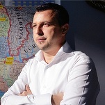 Cosmin Ulmean, care a condus afacerile Takko pe 4 piețe, a fost revocat după numai 1 an din poziția de administrator al Noriel și înlocuit cu un expat, proaspăt recrutat de la unul dintre principalii retaileri din Polonia