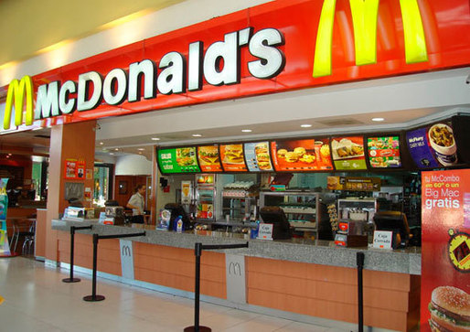 McDonald's își concediază directorul general