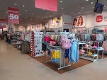 Lanțul Smyk, cel mai mare retailer de îmbrăcăminte, jucării și accesorii pentru copii din Polonia, se extinde în România 