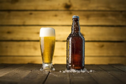 Germanii beau din ce în ce mai puțină bere