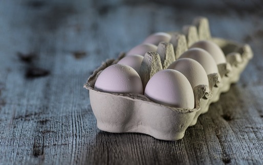 Înainte de Paști, ANPC a amendat comercianții de ouă cu peste 380.000 lei într-o singură zi. La întrebarea "ce a fost înainte oul sau găina?" nu a reușit nimeni să răspundă