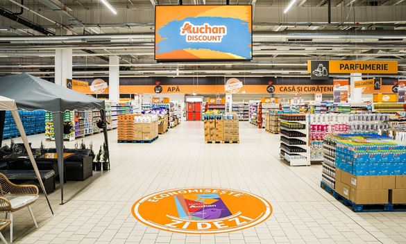 FOTO Auchan începe să remodeleze hipermarketuri în România 