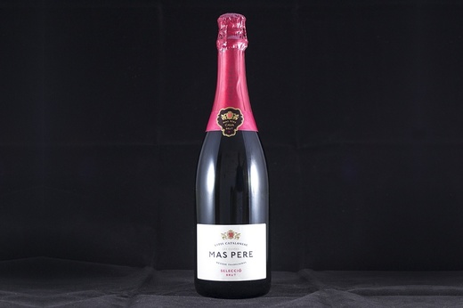 Vinul zilei: o Cava savuroasă din regiunea Catalonia, Spania, care cucerește cu aromele de citrice, măr verde și fructe albe