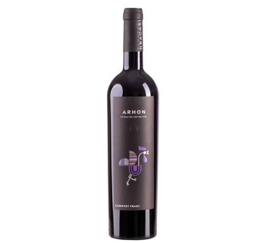 Vinul zilei: un Cabernet Franc din regiunea Drăgășani, Vâlcea, un vin roșu sofisticat și plin de personalitate, cu un mix de fructe negre de pădure, condimente exotice și note minerale intense