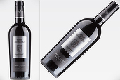 Vinul zilei: un Primitivo cotat cu 98 puncte Luca Maroni, un vin care dezvăluie arome de magiun de cireșe, spumă de prună proaspătă, scorțișoară și vanilie. Savuros alături de preparate din carne roșie