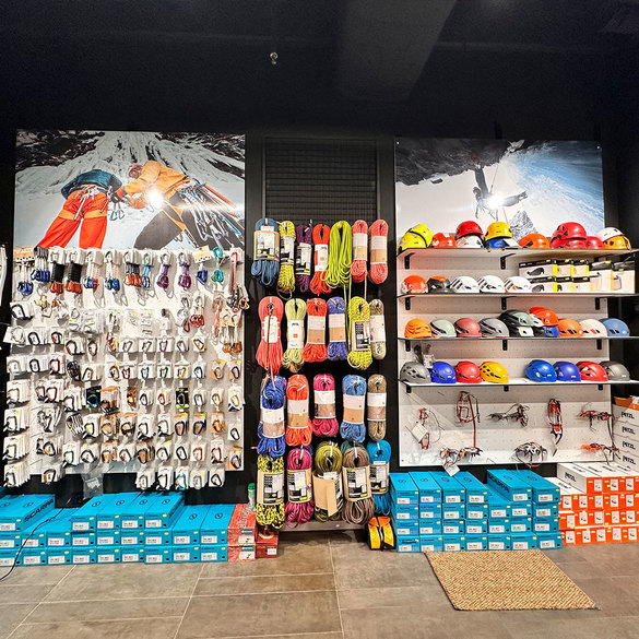 Himalaya, brandul de echipamente și îmbrăcăminte de munte, outdoor și sport, va deschide primul magazin din afara Capitalei în RIVUS Cluj-Napoca