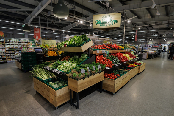 FOTO Mega Image anunță investiții de 3.3 milioane de euro în programul „Gusturi românești de la gospodari”