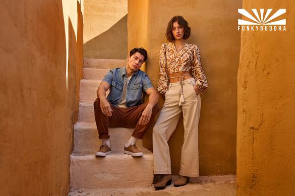 FOTO Altex-ul grecesc, care a adus în România rețeaua de magazine Funky Buddha, deschide primul magazin din afara Capitalei