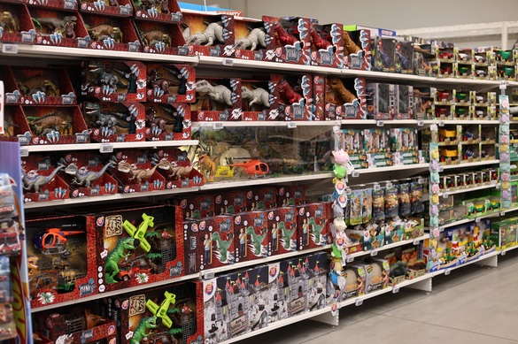 Până pe 6 decembrie, la toată gama de jucării din Auchan primești 50% bani înapoi sub formă de voucher pe cardul de fidelitate