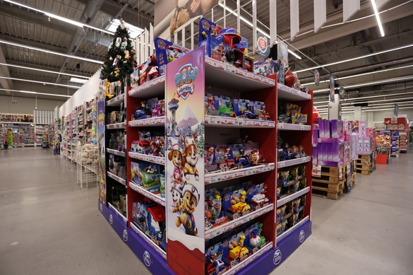 Până pe 6 decembrie, la toată gama de jucării din Auchan primești 50% bani înapoi sub formă de voucher pe cardul de fidelitate