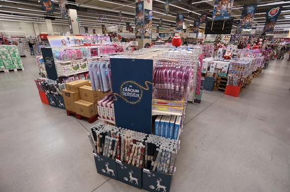 Până pe 6 decembrie, la toată gama de jucării din Auchan primești 50% bani înapoi sub formă de voucher pe cardul de fidelitate