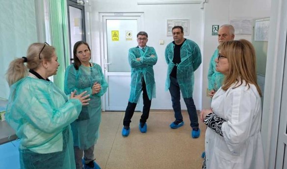 Experți israelieni au venit în România după ouă FOTO