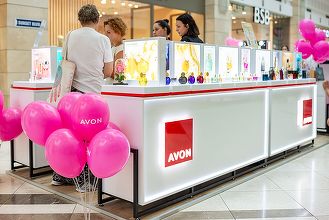 Avon a intrat în rețeaua Farmacia Tei VIDEO