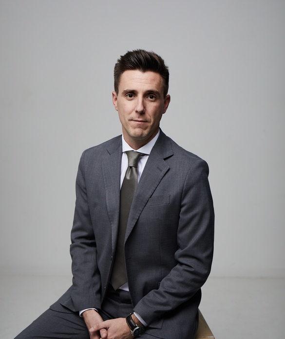 Korvin Tibor, director de franciză Korvin Tibor, director de franciză