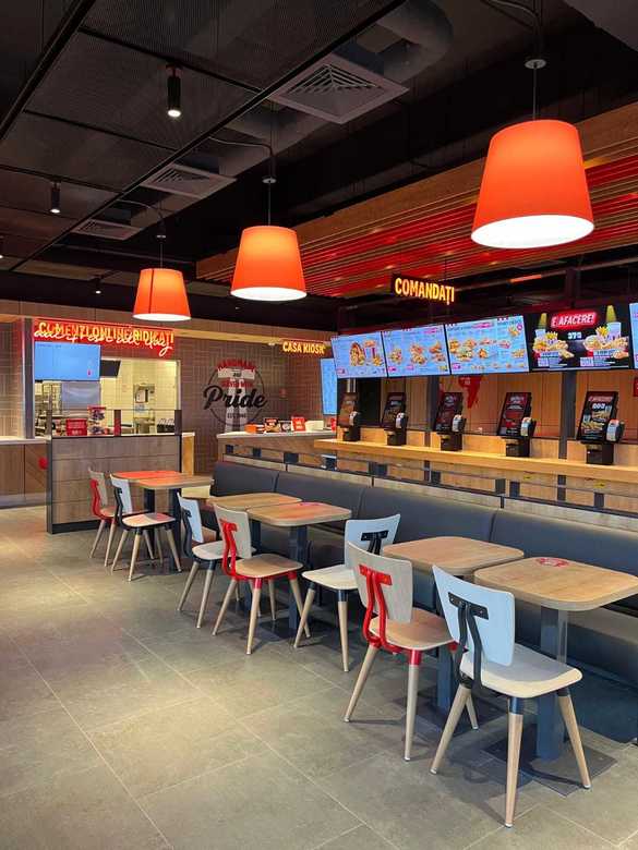 Premieră KFC în București, la deschiderea unui Drive Thru FOTO