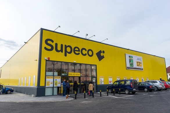 FOTO Carrefour iese din România. Prăbușire de 2,5 ori a profitului, dar creștere de 2,5 ori la afaceri în ultimul deceniu