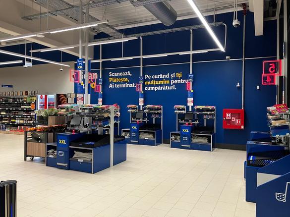PREMIERĂ FOTO Lidl deschide primul magazin din Întorsura Buzăului, cu o nouă identitate vizuală