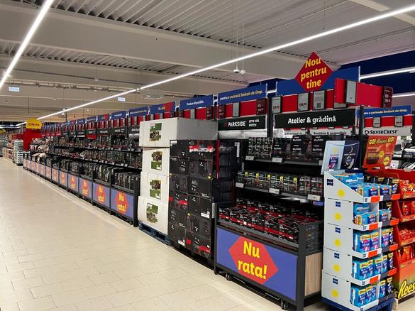 PREMIERĂ FOTO Lidl deschide primul magazin din Întorsura Buzăului, cu o nouă identitate vizuală