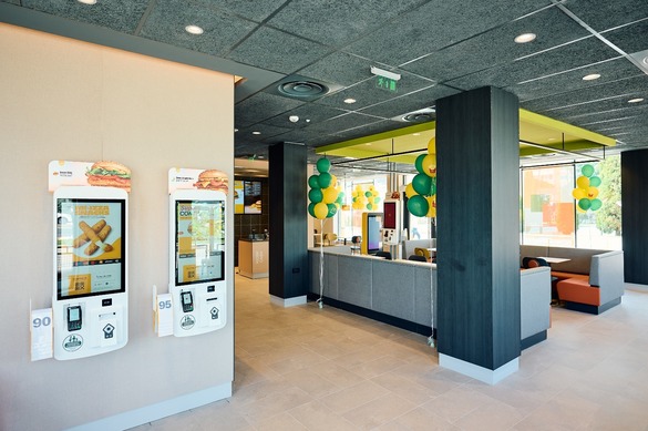 FOTO McDonald’s redeschide în România unul dintre cele mai cunoscute restaurante, la Brașov