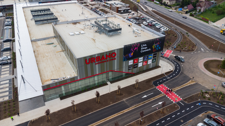FOTO Cel mai mare parc comercial din Transilvania, inaugurat în urma unei investiții de peste 40 milioane de euro