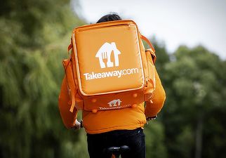 Delivery Hero confirmă primirea unei oferte de preluare din partea rivalului Uber