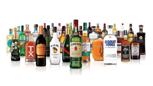 Probleme pentru gigantul Pernod Ricard: o instanță i-a respins cererea de a reveni pe piața băuturilor alcoolice din New Delhi