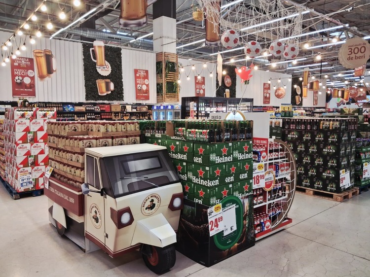 Auchan dă startul Târgului de Bere cu peste 300 de sortimente din 25 de țări, în așteptarea campionatului mondial de fotbal