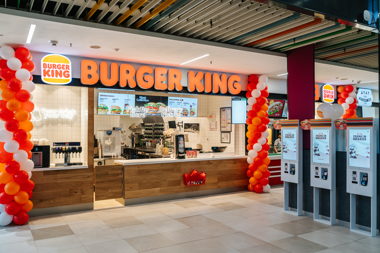 FOTO Burger King se extinde în România și deschide un nou restaurant, în București