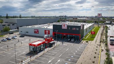 FOTO PREMIERĂ Kaufland testează în România un sistem suplimentar de vânzare de produse, punând pe un raft separat produse aflate în trend pe TikTok