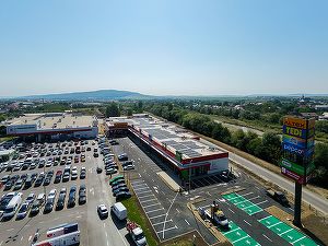 FOTO Nou parc de retail în România. Cometex, dezvoltator imobiliar parte din grupul Altex, deschide un parc de retail în Târgu Neamț, investiție de peste 5 milioane de euro