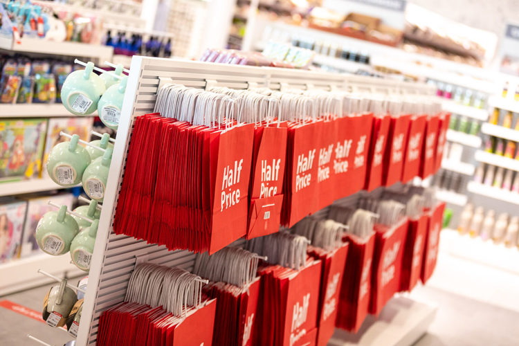 “Regele Pantofilor” aduce în România un nou mare brand de magazine. Modivo pregătește lansarea ShockPrice: Vrem să fim regele comerțului cu amănuntul off-price!