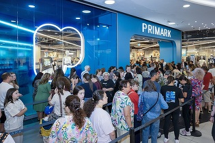 FOTO Primark va deschide un nou magazin în România. Va intra acum în Palas Iași