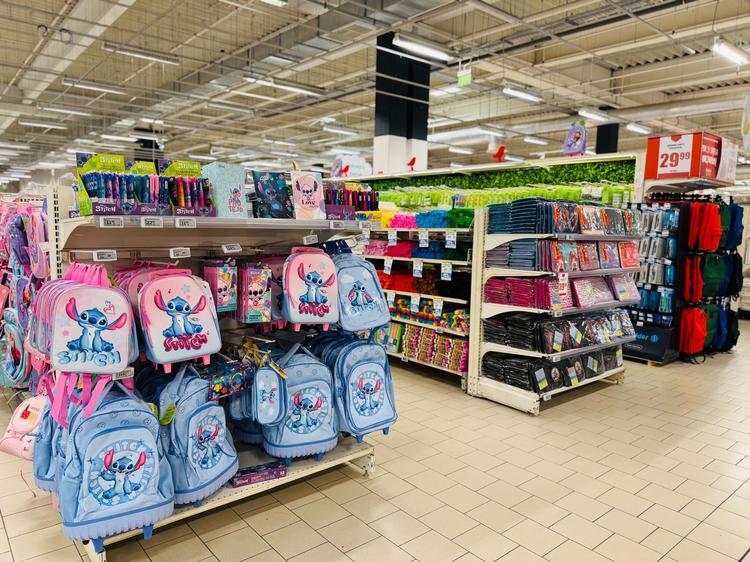 Back to School la Auchan: peste 2.000 de articole pentru școală la prețuri mici, colecții în tendințe și o campanie de reciclare cu reduceri la rechizite