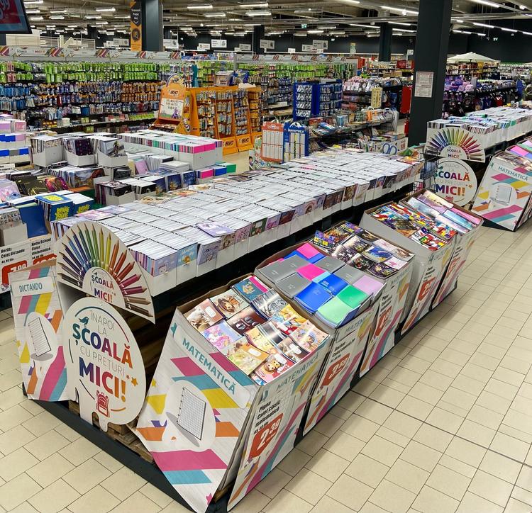 Back to School la Auchan: peste 2.000 de articole pentru școală la prețuri mici, colecții în tendințe și o campanie de reciclare cu reduceri la rechizite