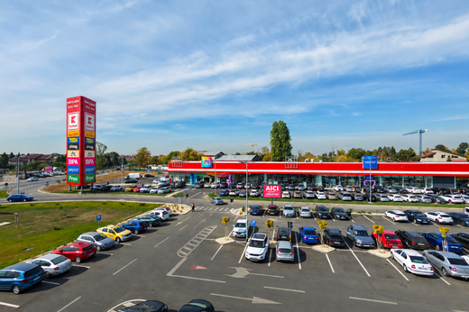 FOTO Parc de retail în România, în locul unei ferme. Altex deschide, prin Cometex, dezvoltator imobiliar, un parc de retail în Pantelimon, investiție de peste 9 milioane de euro