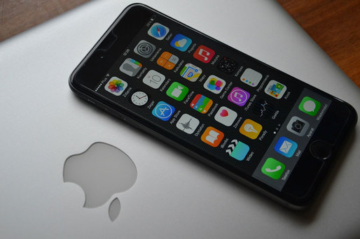 Apple anunță noi rezultate record grație vânzărilor de iPhone