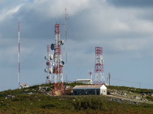 Operatorii telecom vor instala rețele pe proprietatea statului la tarife stabilite de ANCOM