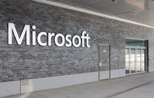 Veniturile aduse Microsoft de sistemul Windows vor scădea cu 7,5% în 2016, la 13,5 miliarde dolari
