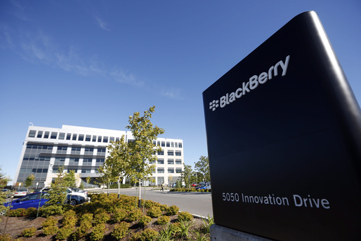 BlackBerry a rămas pe pierdere în perioada martie-mai, dar veniturile diviziei de software au crescut