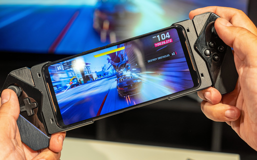 GALERIE FOTO Asus lansează cel mai puternic smartphone de gaming