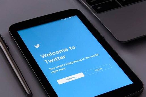 Twitter va interzice toate reclamele politice de pe platforma sa, în contrast cu politica Facebook