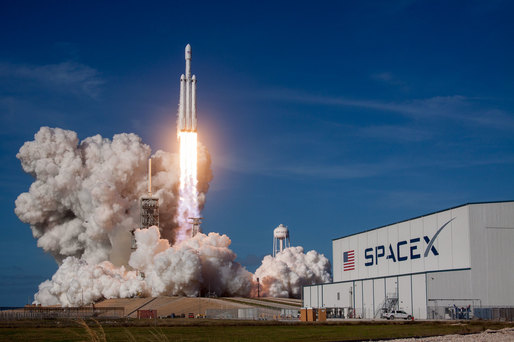 SpaceX a lansat cu succes o nouă tranșă de 60 de microsateliți Starlink