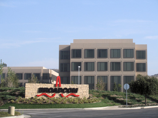 Investigație aprofundată a Comisiei Europene privind oferta Broadcom de preluare a Vmware, pentru 61 de miliarde de dolari