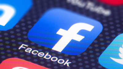 Postarea link-urilor pe Facebook ar putea deveni o facilitate plătită